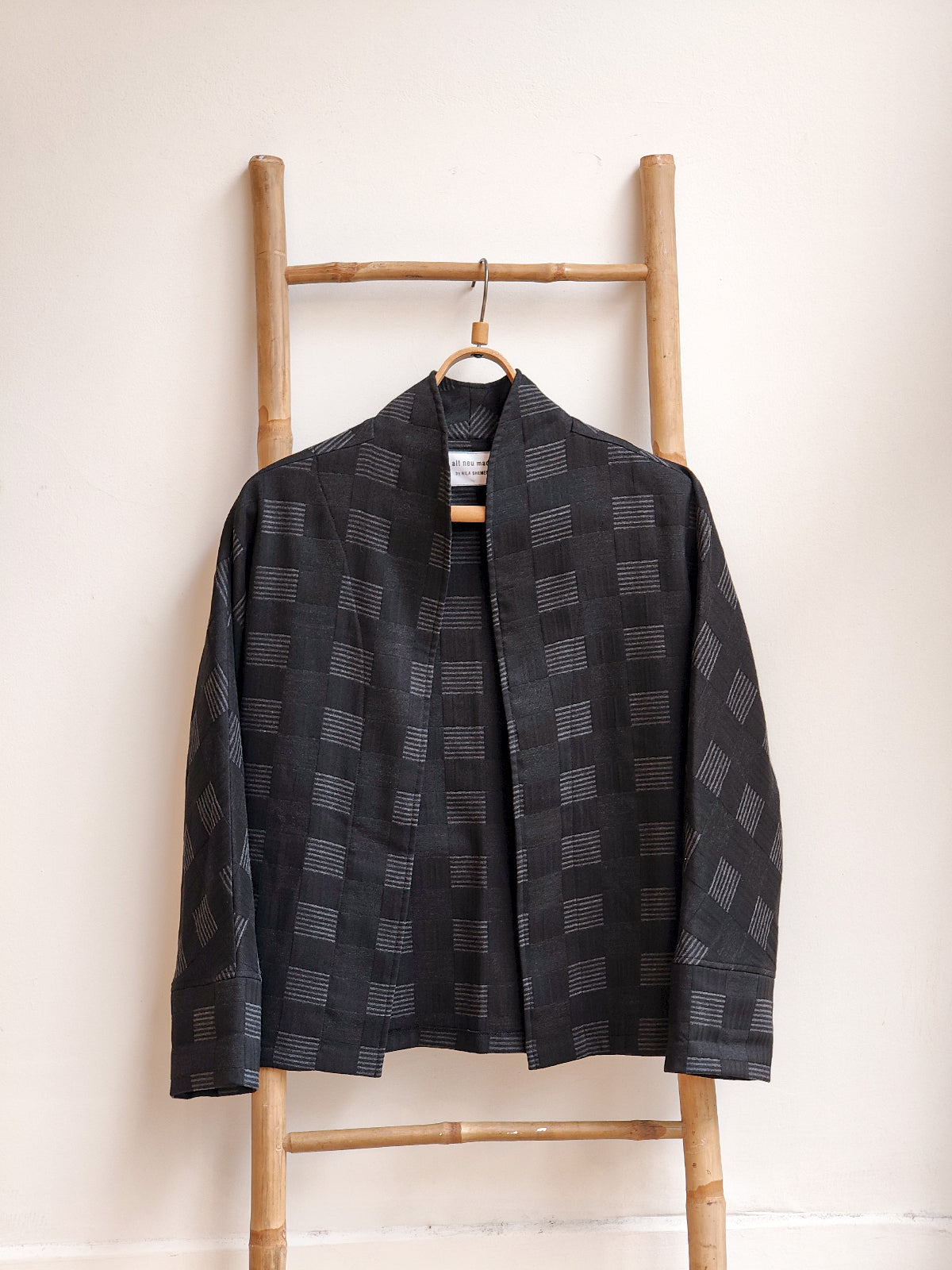 מיני קימונו שחור קוביות