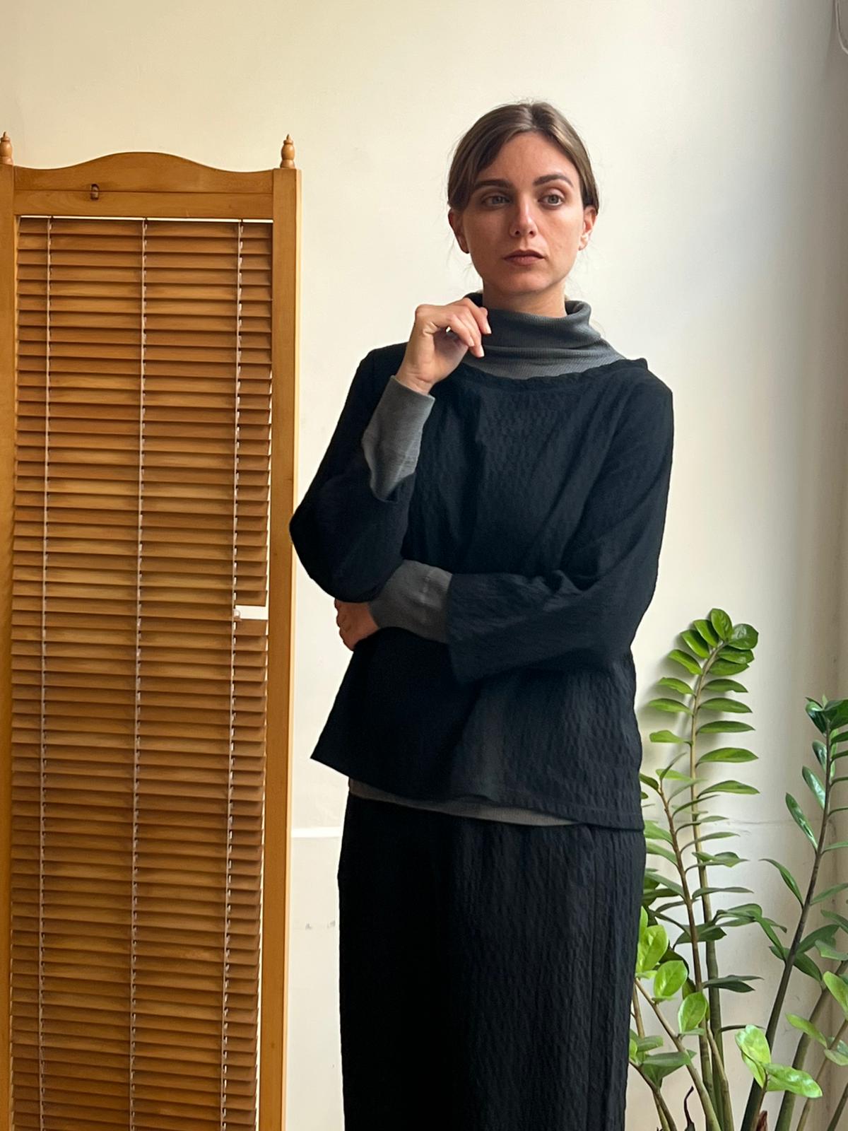 חולצת ניקו שחור