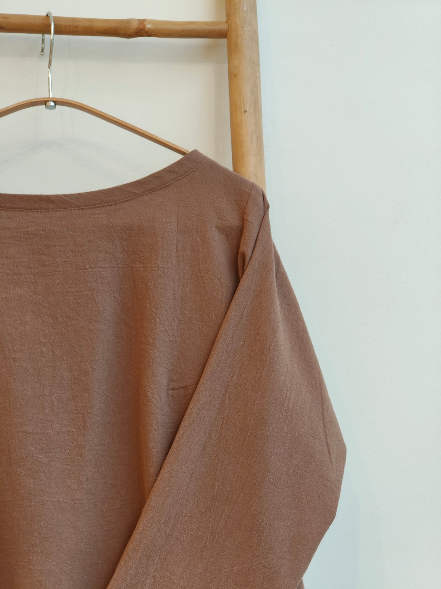 חולצת ניקו כותנה חום