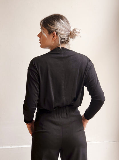 חולצת בייסיק אלמנט שחור