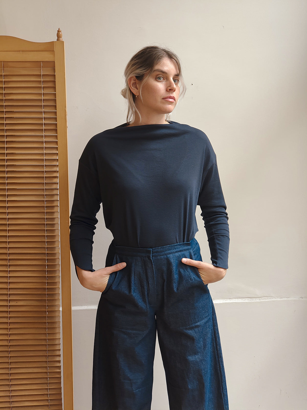 חולצת בייסיק אלמנט כחול