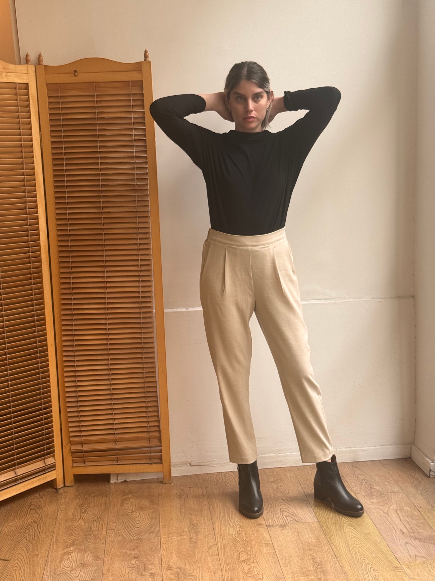 מכנסי טוליפ אבן