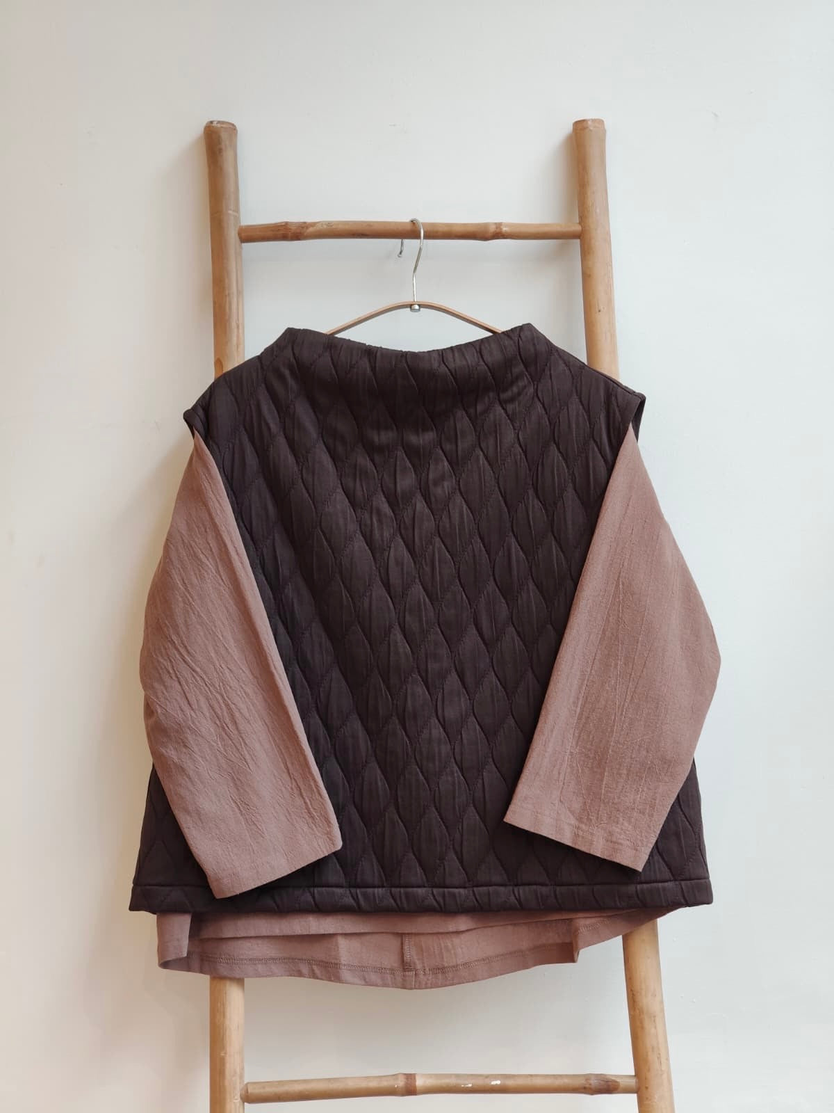 אפודת קווילט חום