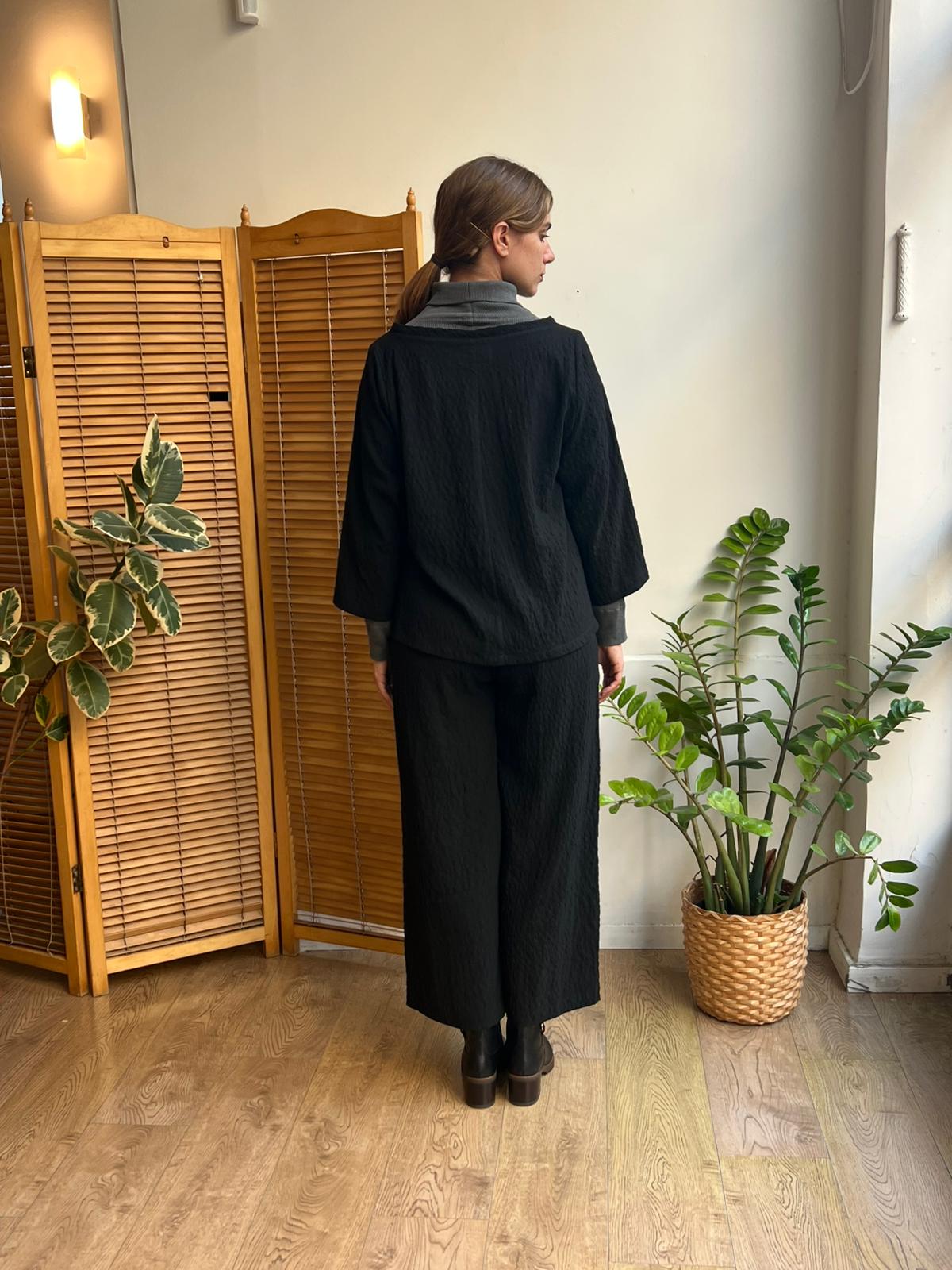 חולצת ניקו שחור