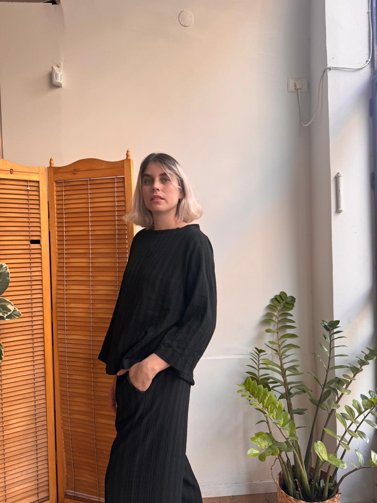 חולצת ניקו שחור פס