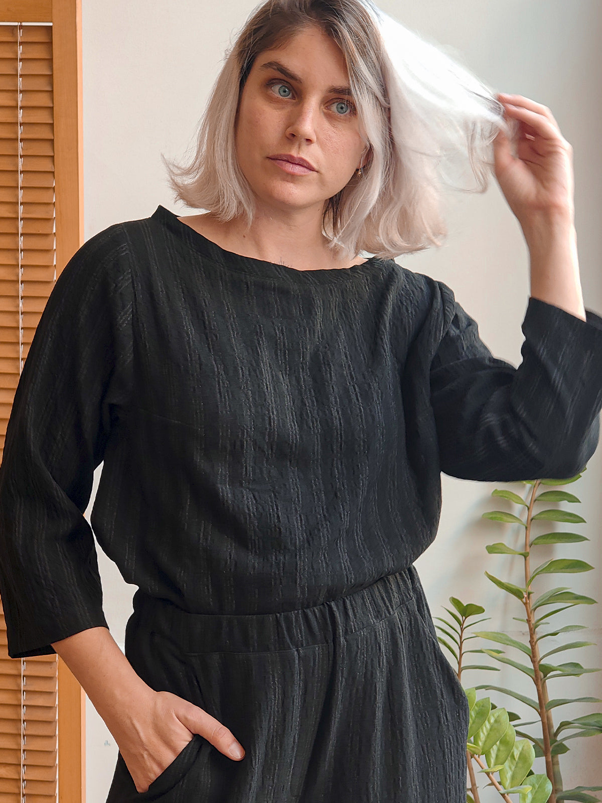 חולצת ניקו שחור פס