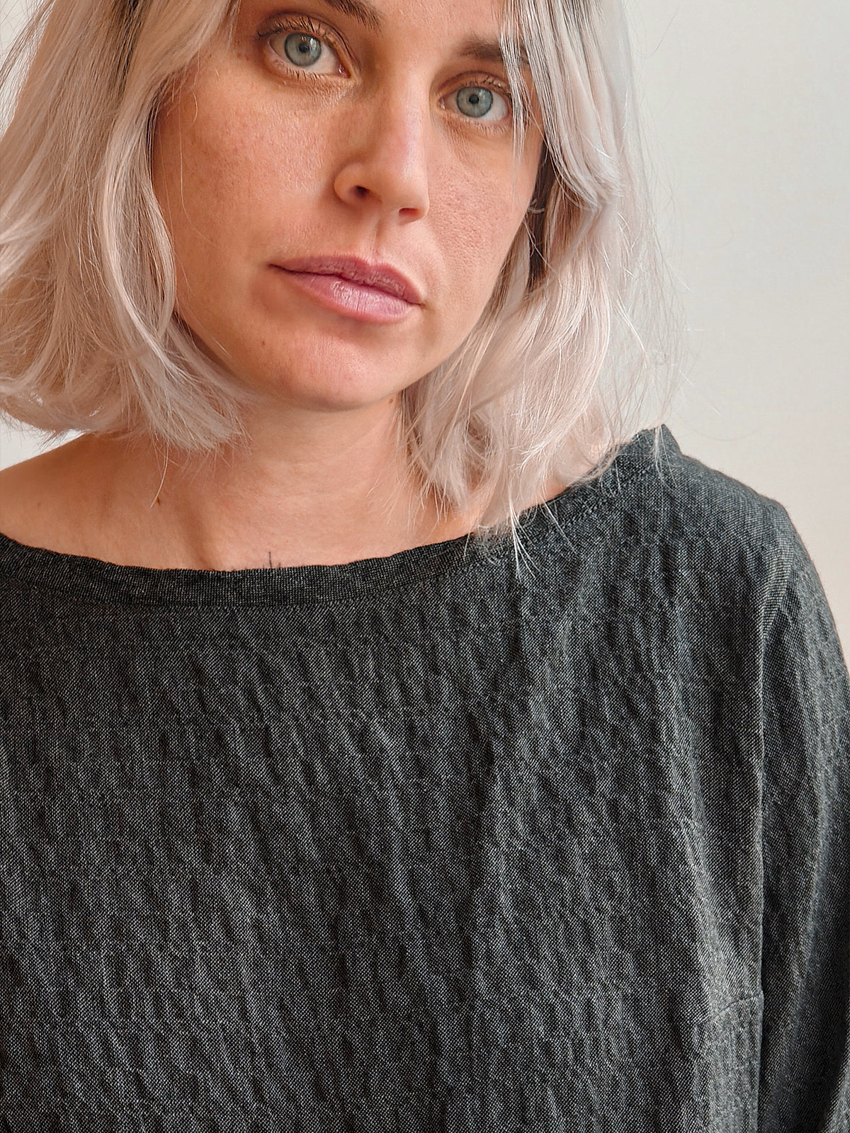 חולצת ניקו אפור