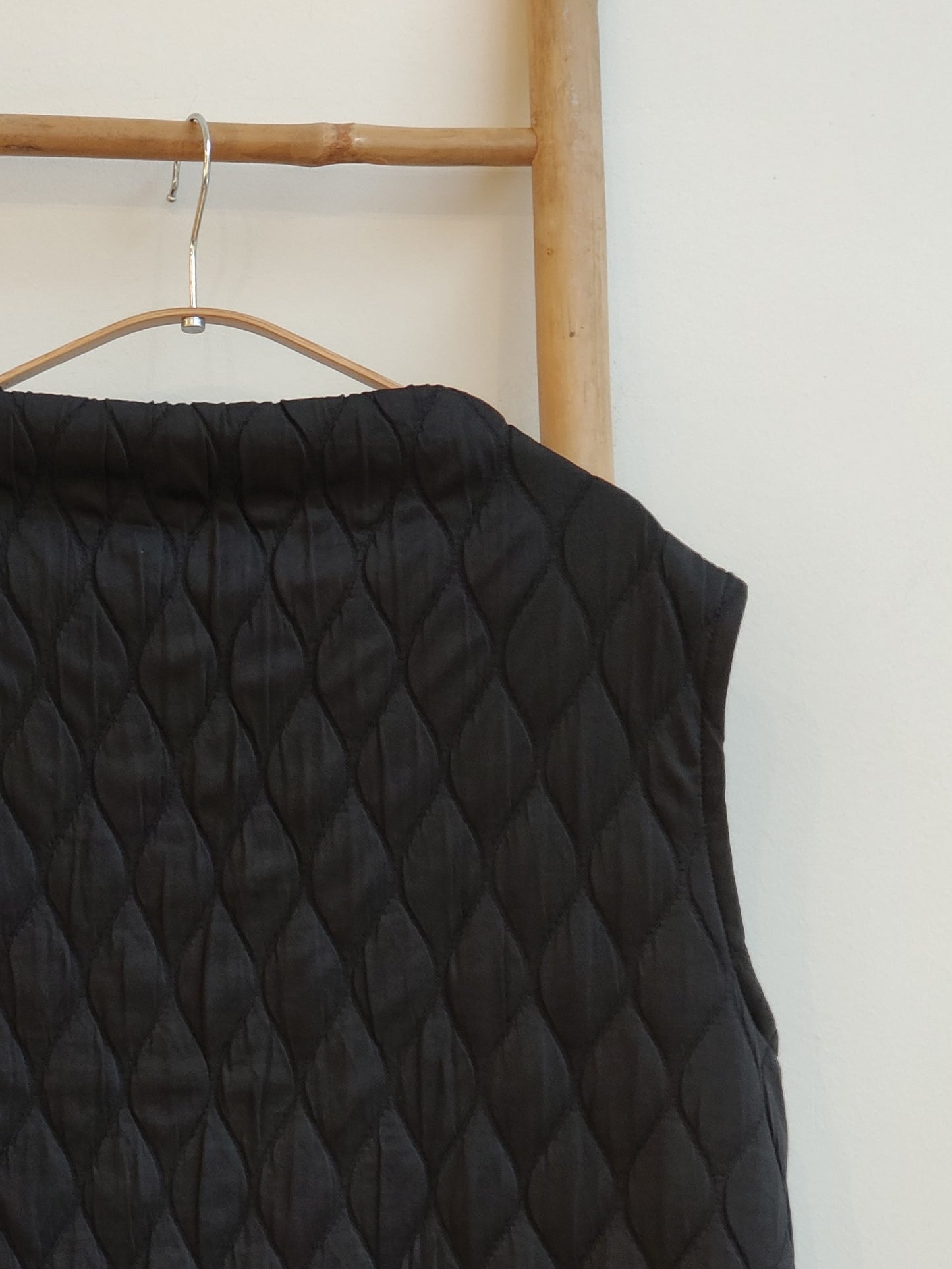 אפודת קווילט שחור